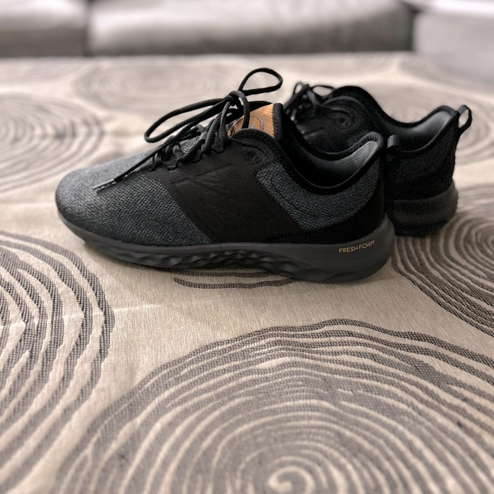 NEW 11 XWIDE - New Balance Men's Fresh Foam SPT V4 Running Shoe Black MSPTAK4